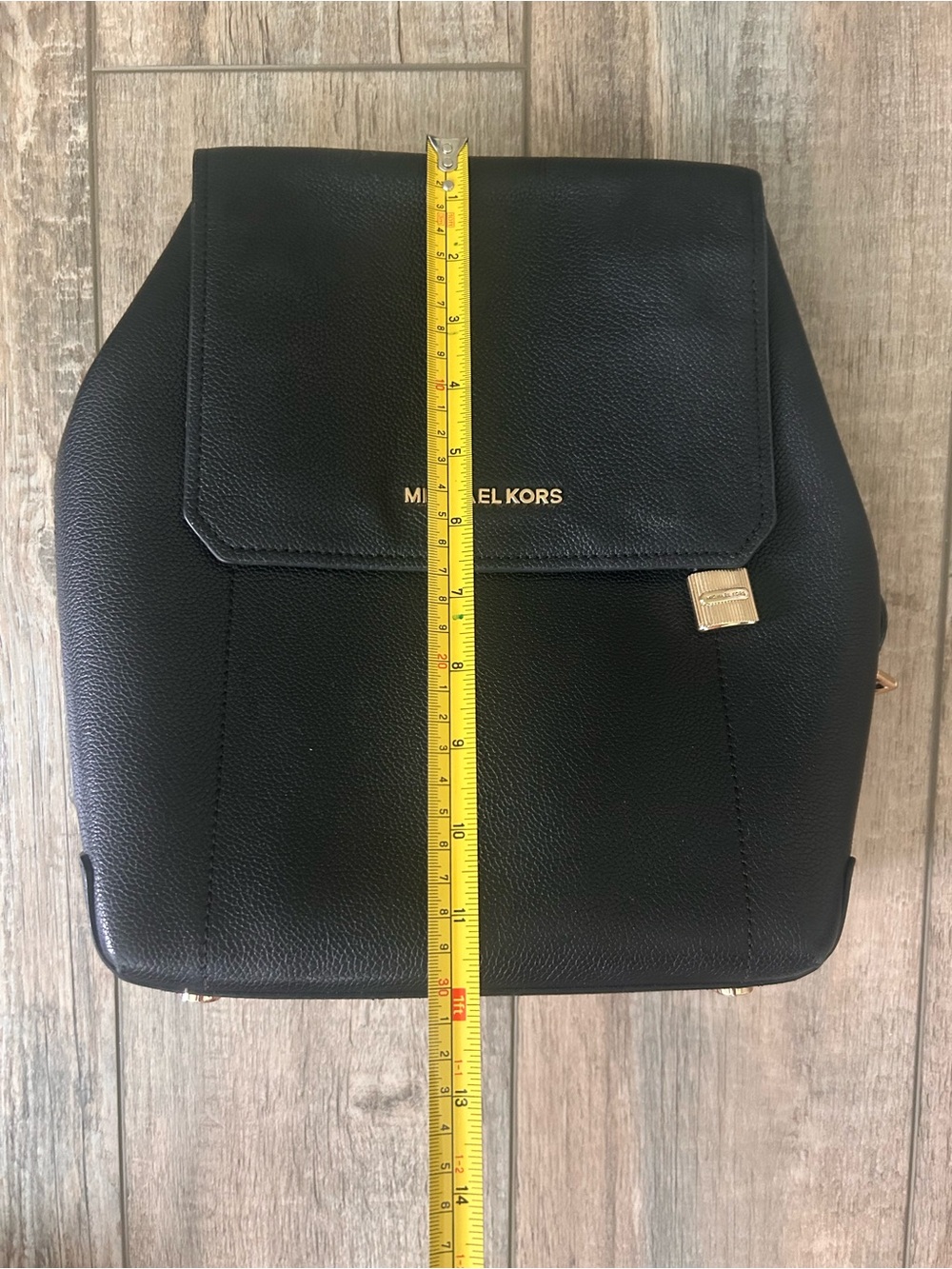 Michael Kors Hayes Medium Leather Backpack Black Purse - Picture 3 of 13